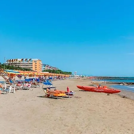 Beautiful In Excellent Location - Private Garden Tv - Ac Villa